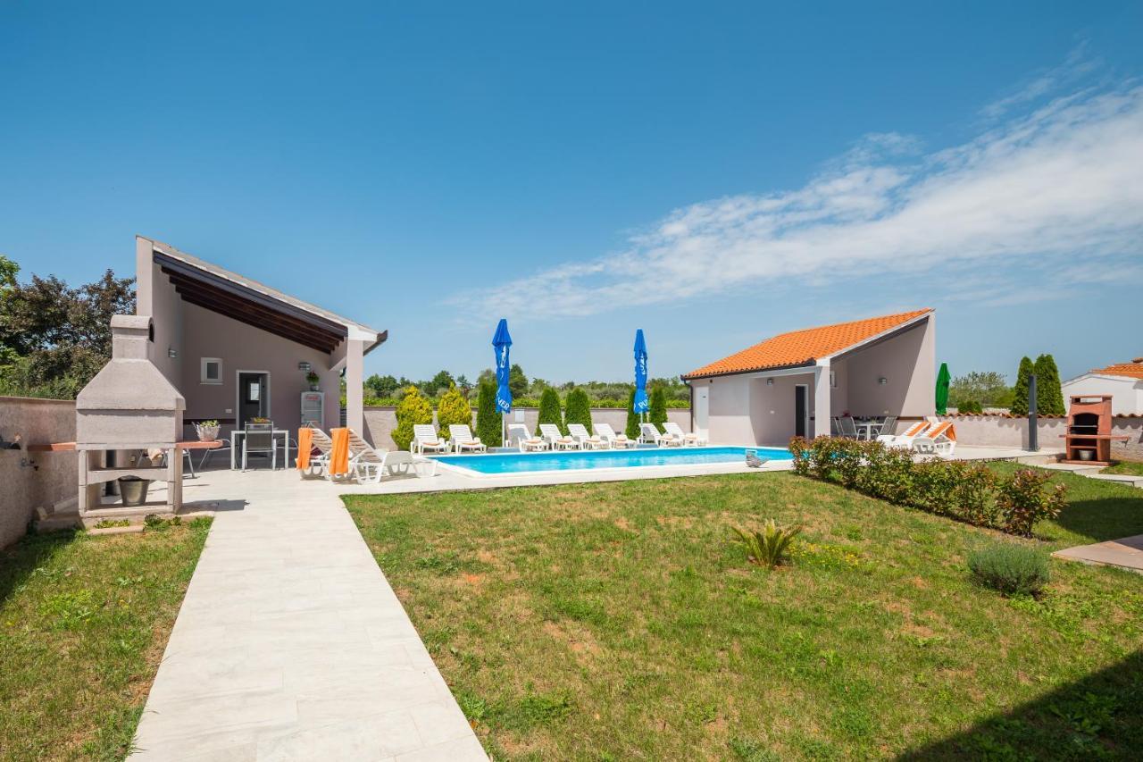 Villa Brcina Pula Bagian luar foto